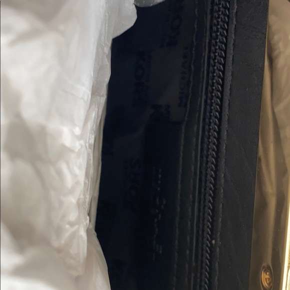 Michael Kors clutch - Picture 5 of 5